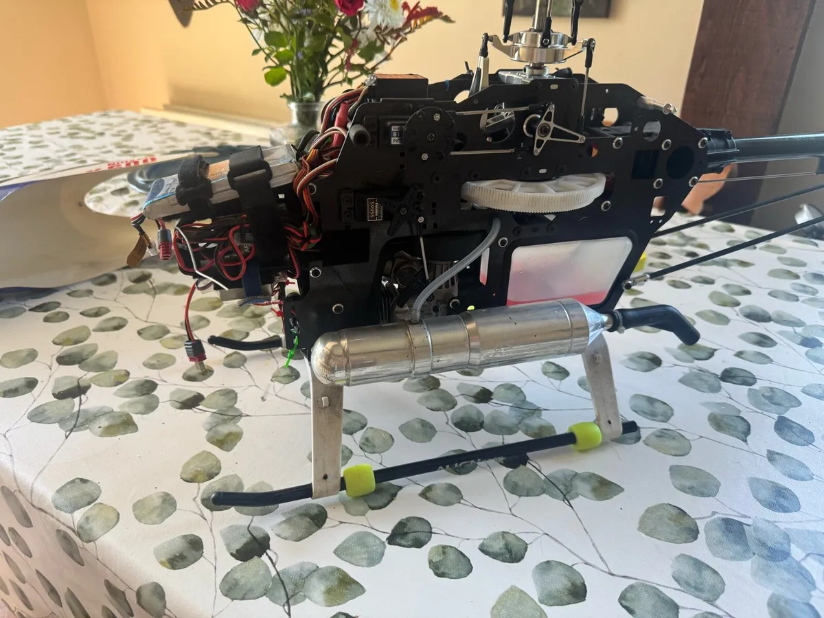 TREX Nitro 600 RC Helicopter - Image 2