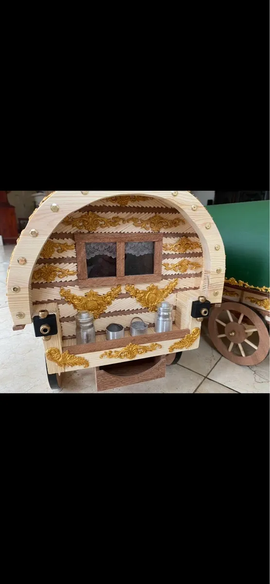 Handmade old fashioned wagons/vardo - Image 3