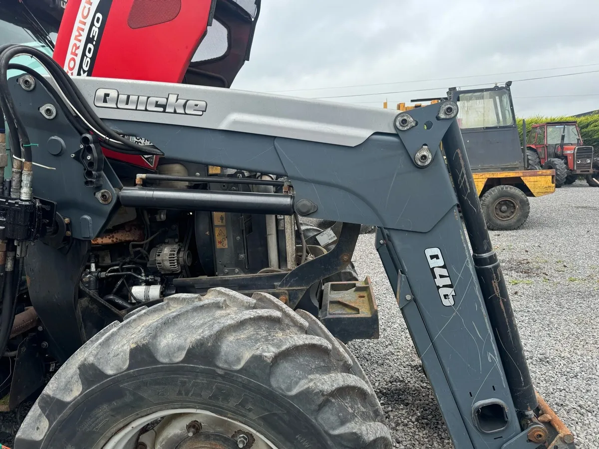 Quicke q46 loader - Image 2