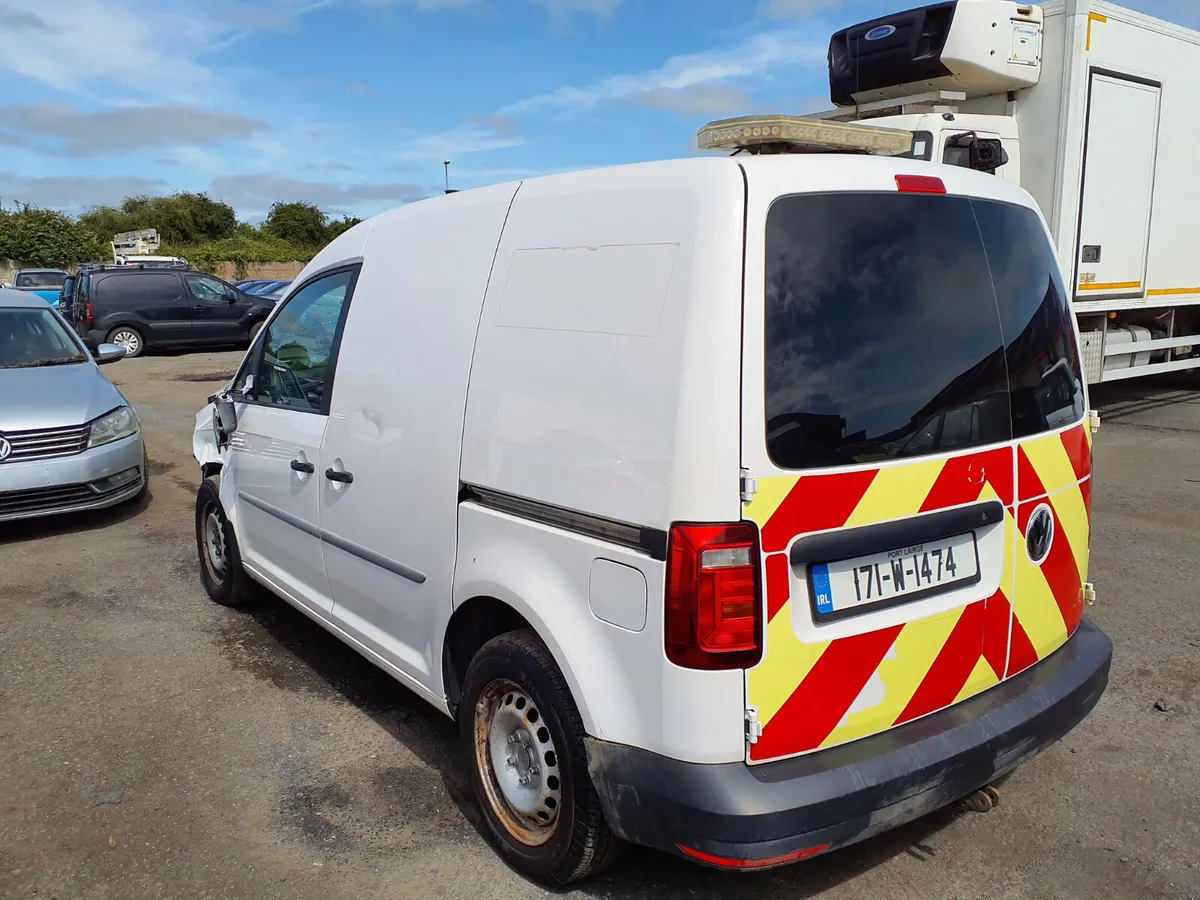2017 vw caddy Automatic - Image 4