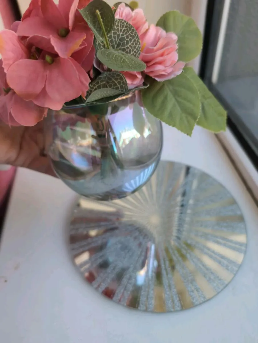 Home decor - Image 2