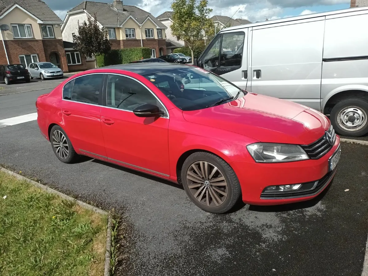 Volkswagen Passat 2011 - Image 1