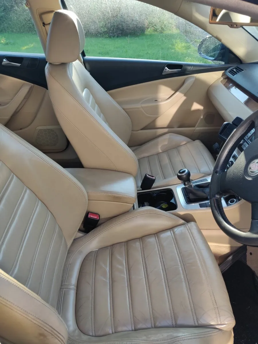 VW Passat Highline 2007 sale for parts - Image 3