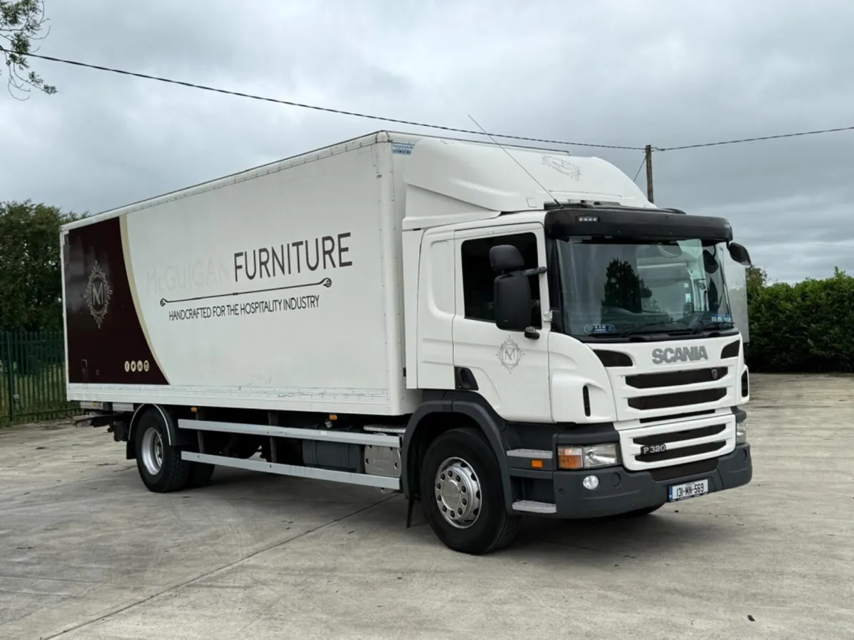2013 SCANIA P320 18 TON 4X2 BOX VAN - Image 1