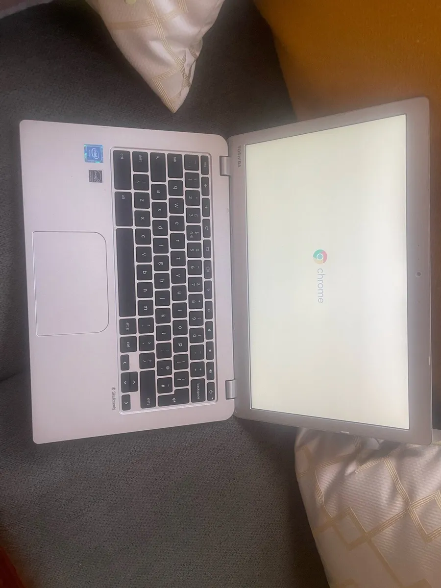Toshiba Chromebook - Image 1