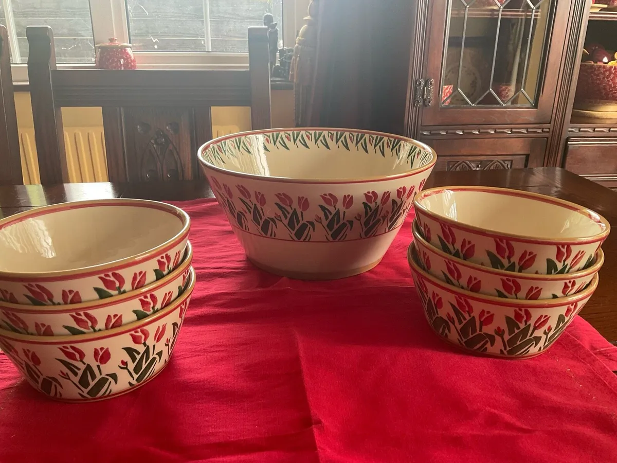 Nicholas Mosse  new large angled bowl and 6 small - Image 1
