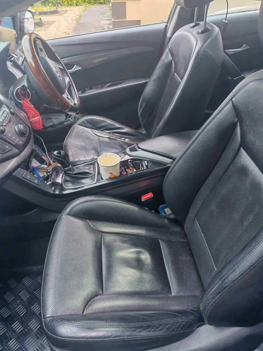 Car - Image 3