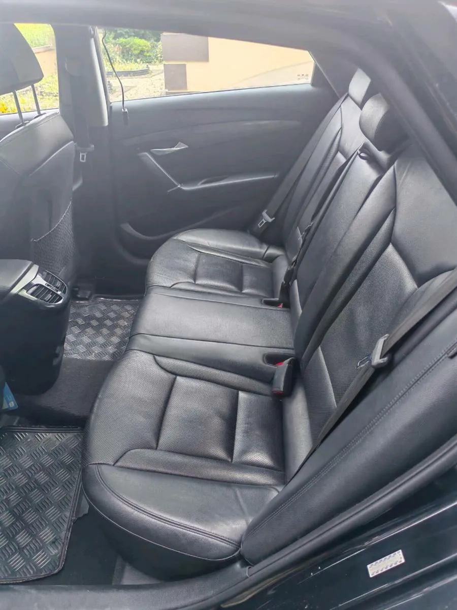 Car - Image 4