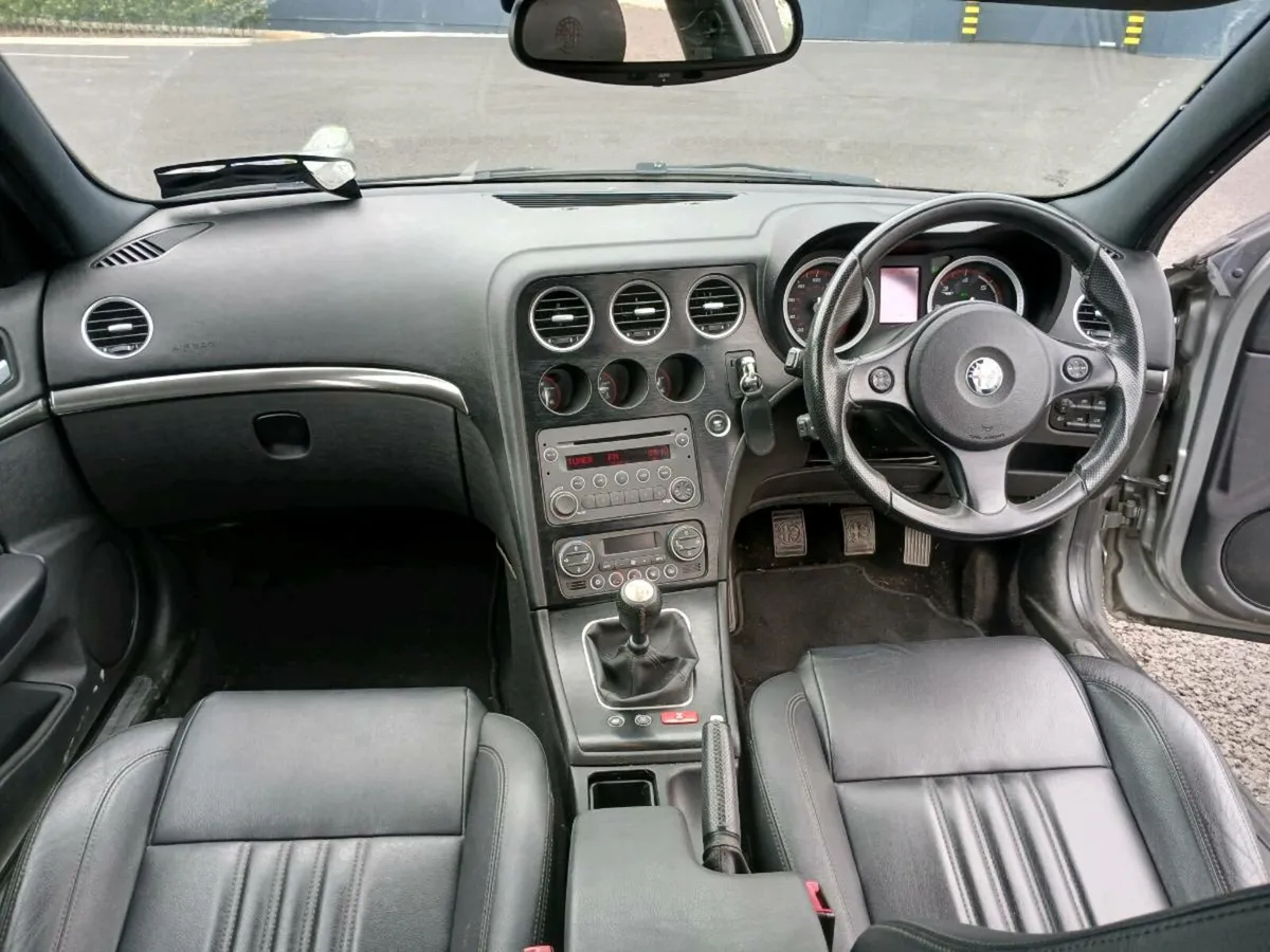 ALFA 159 JTDM 170BHP VERY HIGH SPEC NCT AND TAX - Image 1
