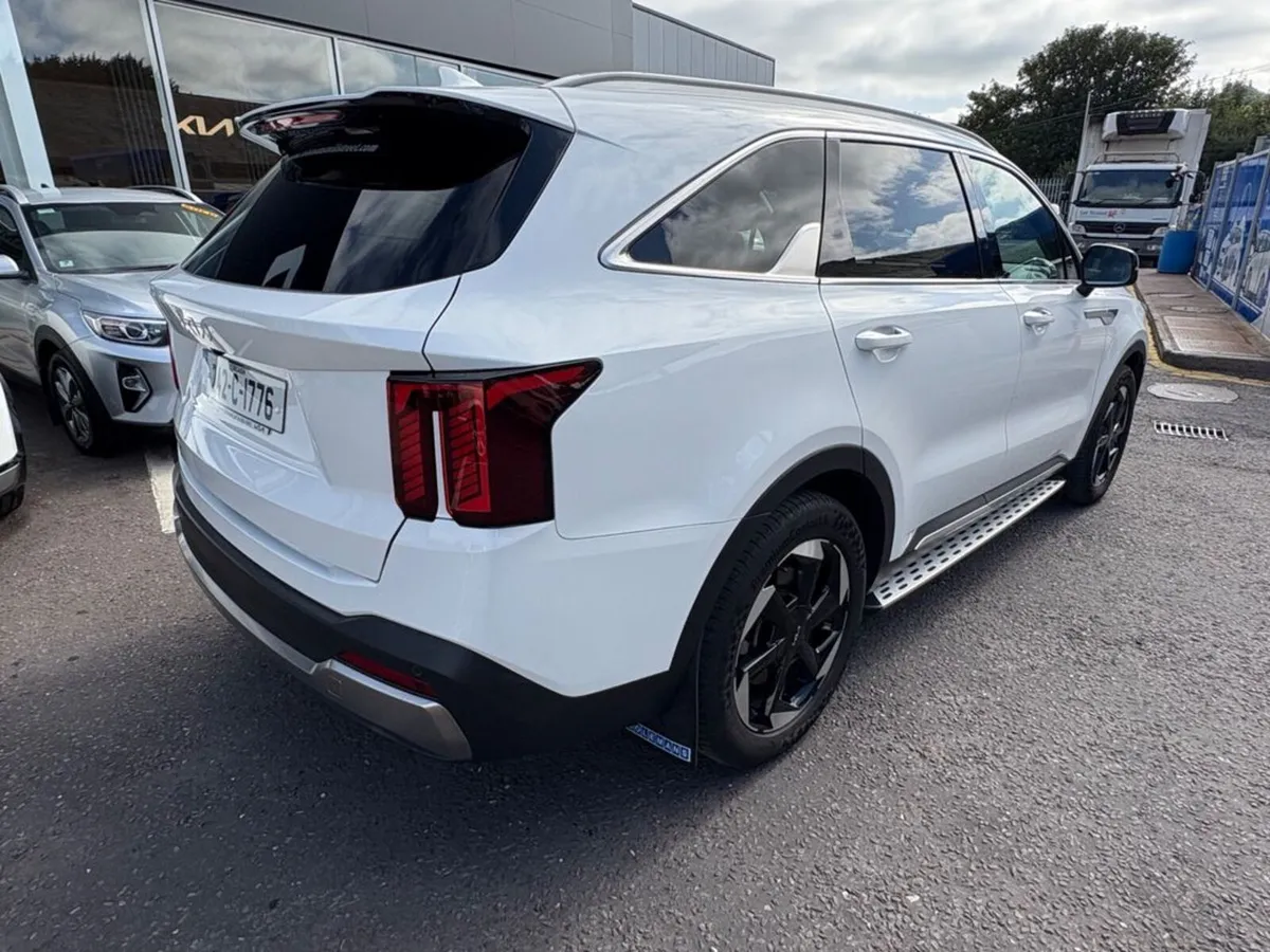 Kia Sorento 2.2 Diesel Auto 7-Seater 2024 (242) - Image 4