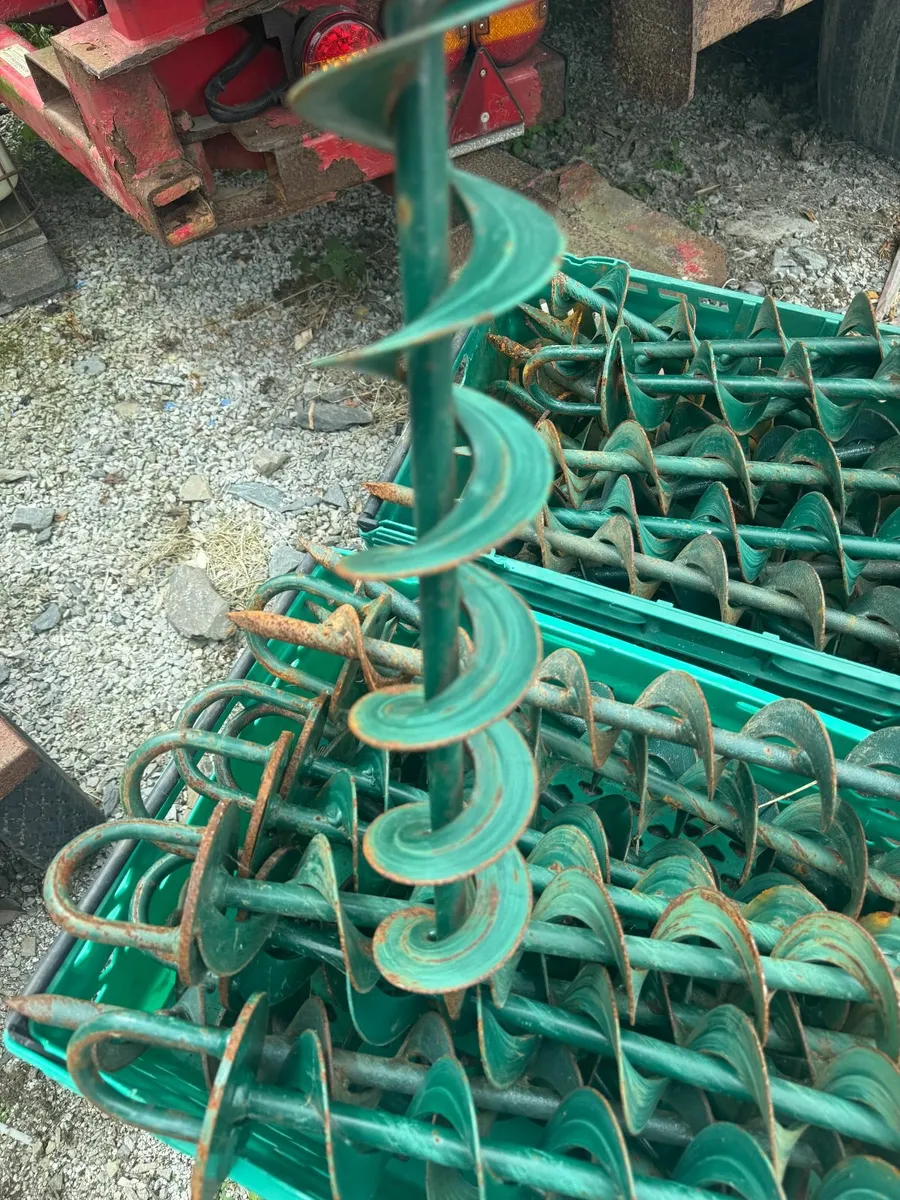 Metal ground anchors - Image 2