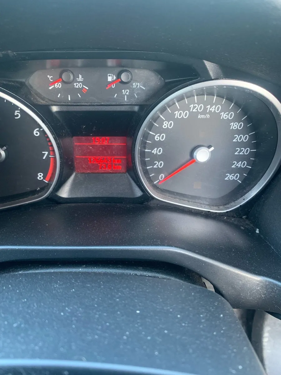 76 k miles 08 Ford Mondeo 1.6 p New Nct 10/2026 - Image 2
