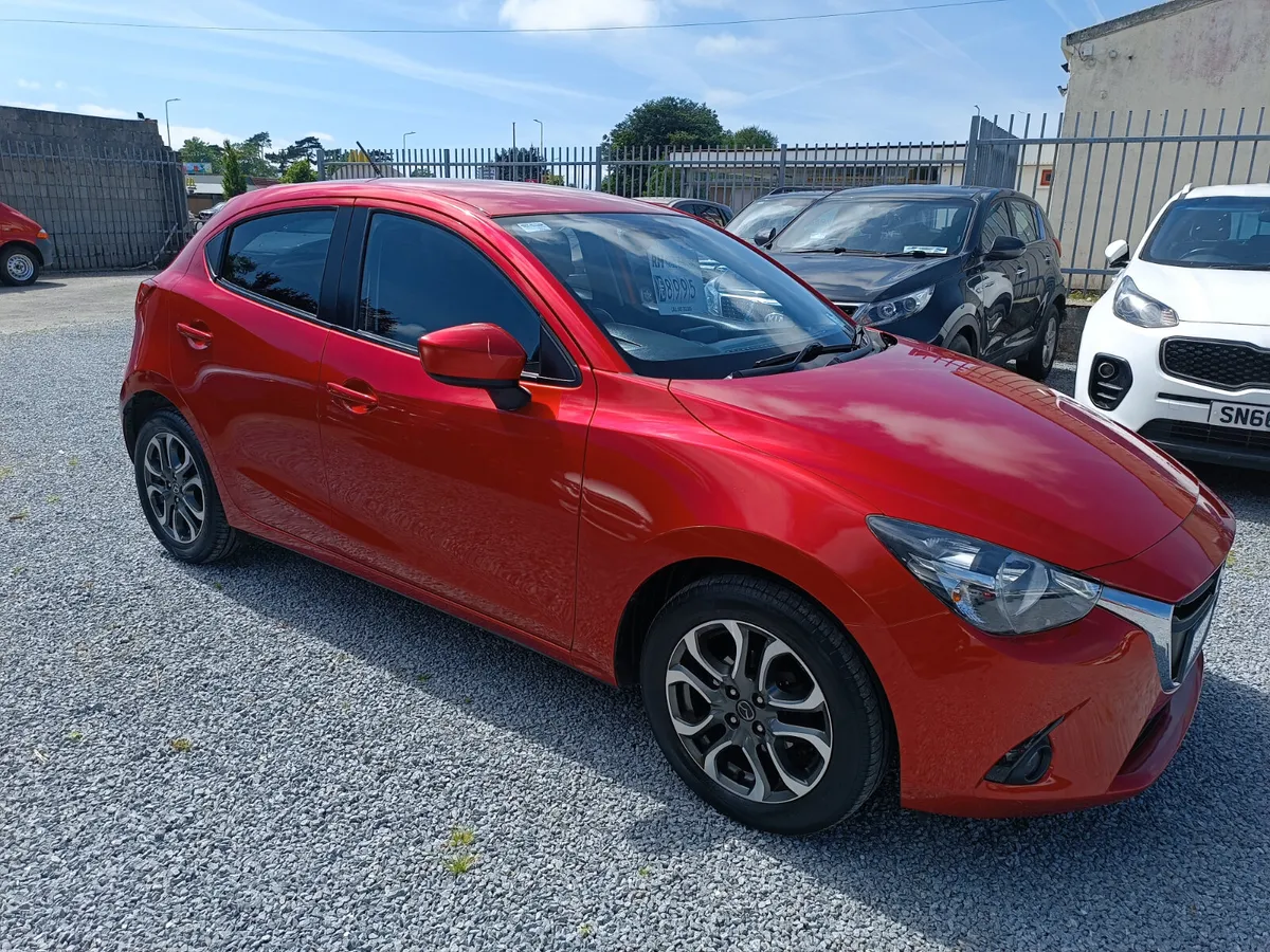 2016 Mazda 2 1.5 executive - Image 3