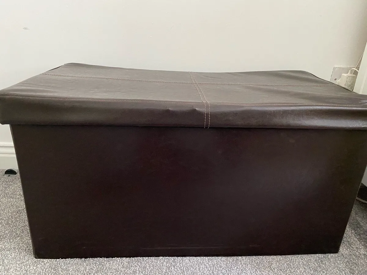 Brown storage box - Image 1