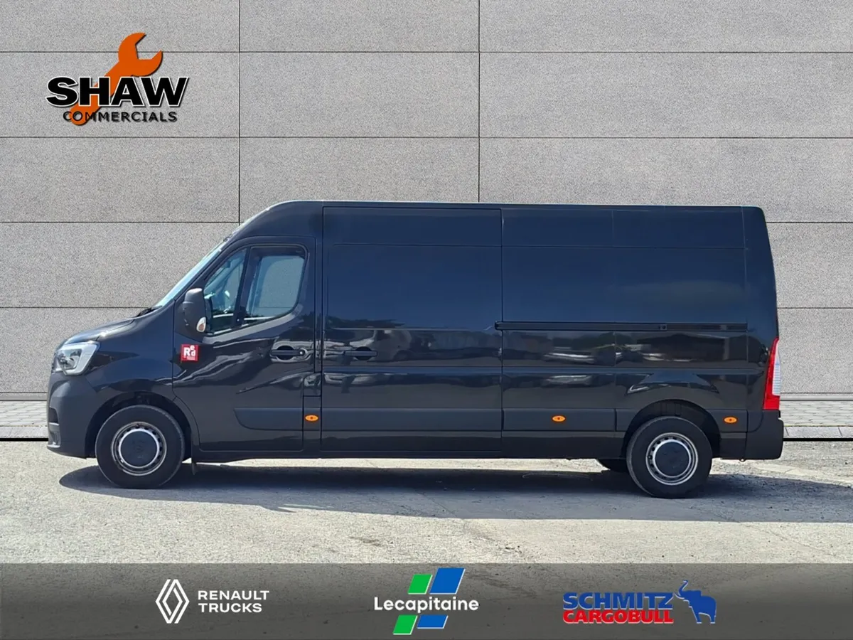 2023 Renault Master - Image 3