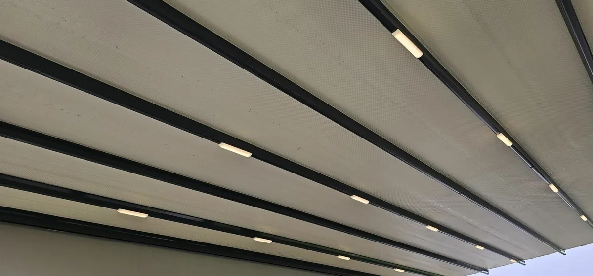 Retractable Lean Too LED Lit with Glass fronts - Image 4