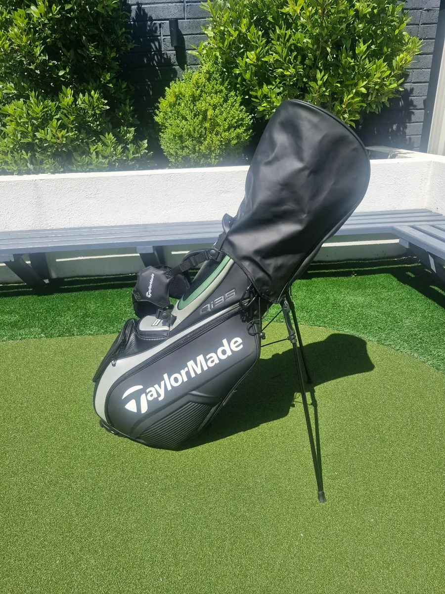 Taylormade Tour Bag - Image 1