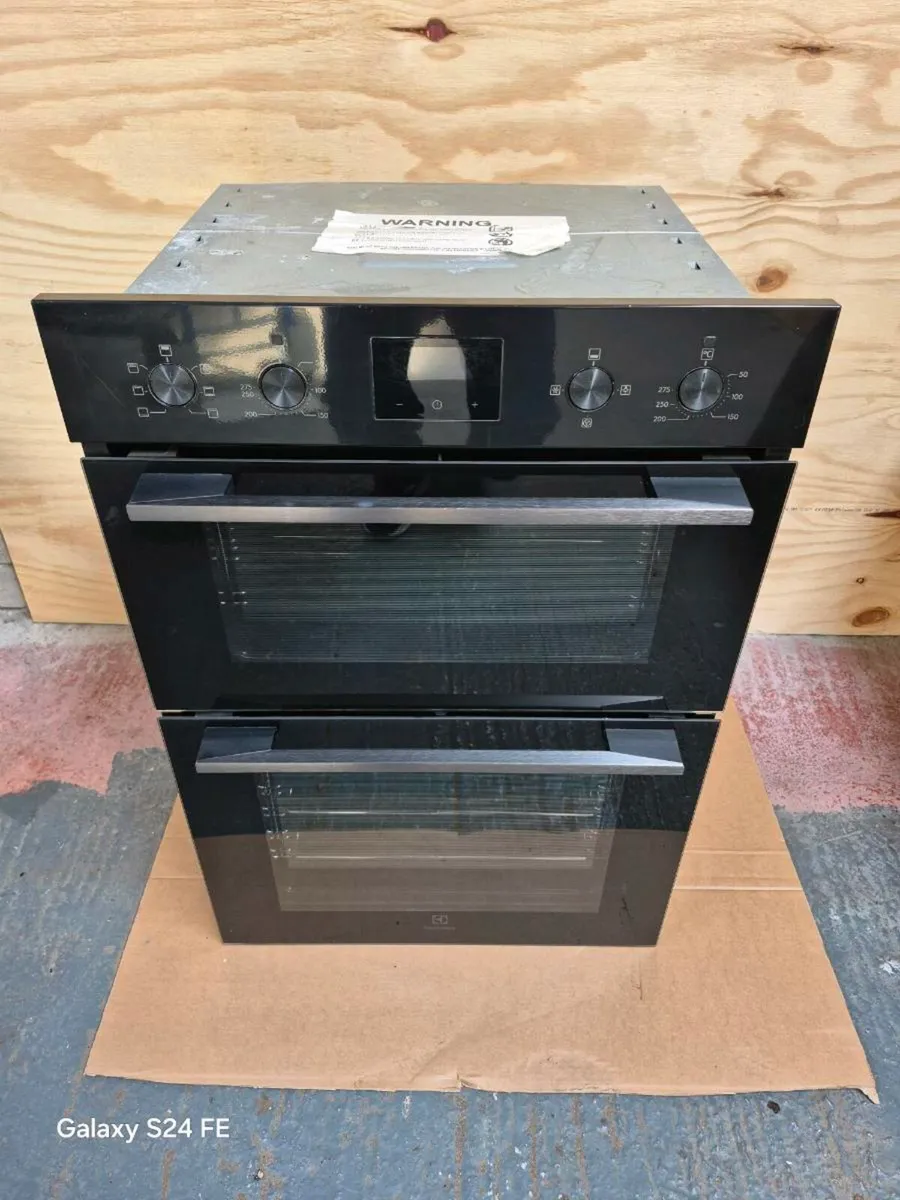Electrolux Built In Double Oven - Image 2