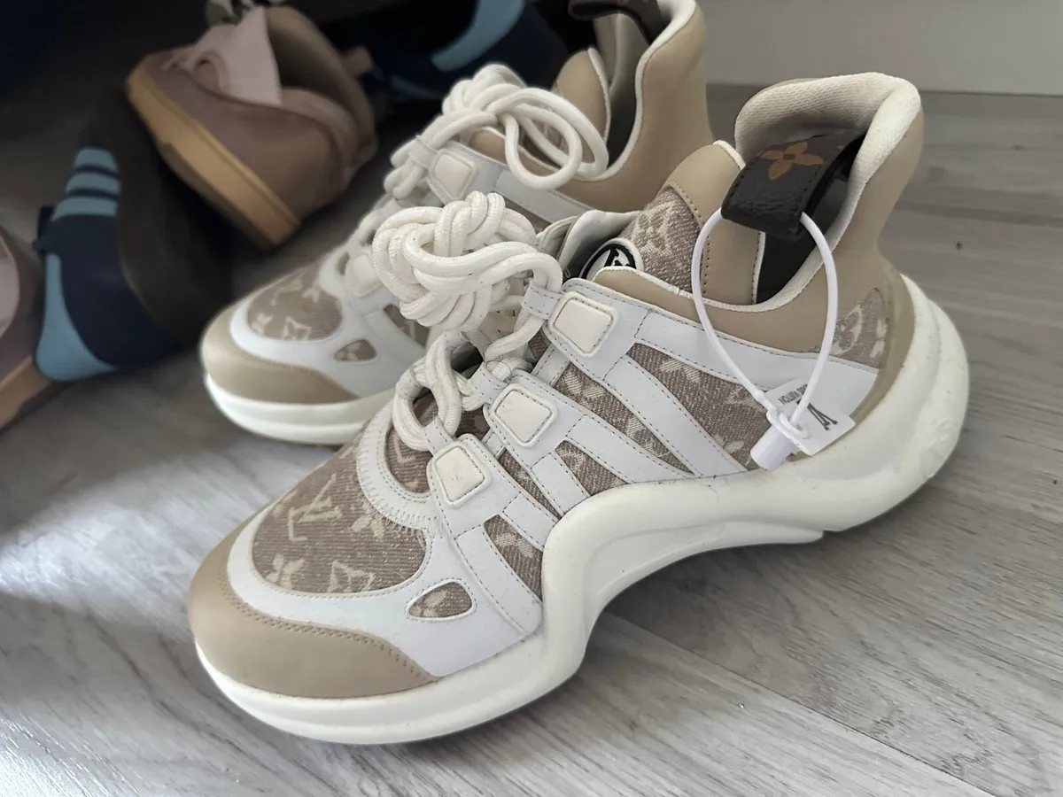 Women shoes - Image 2