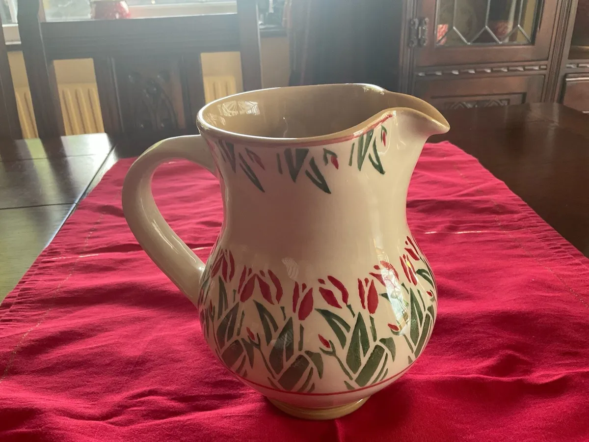 Nicholas Mosse New Red Blooms medium jug - Image 2