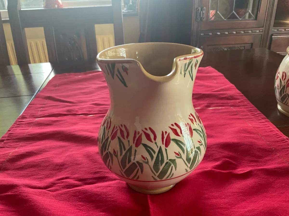Nicholas Mosse New Red Blooms medium jug - Image 3