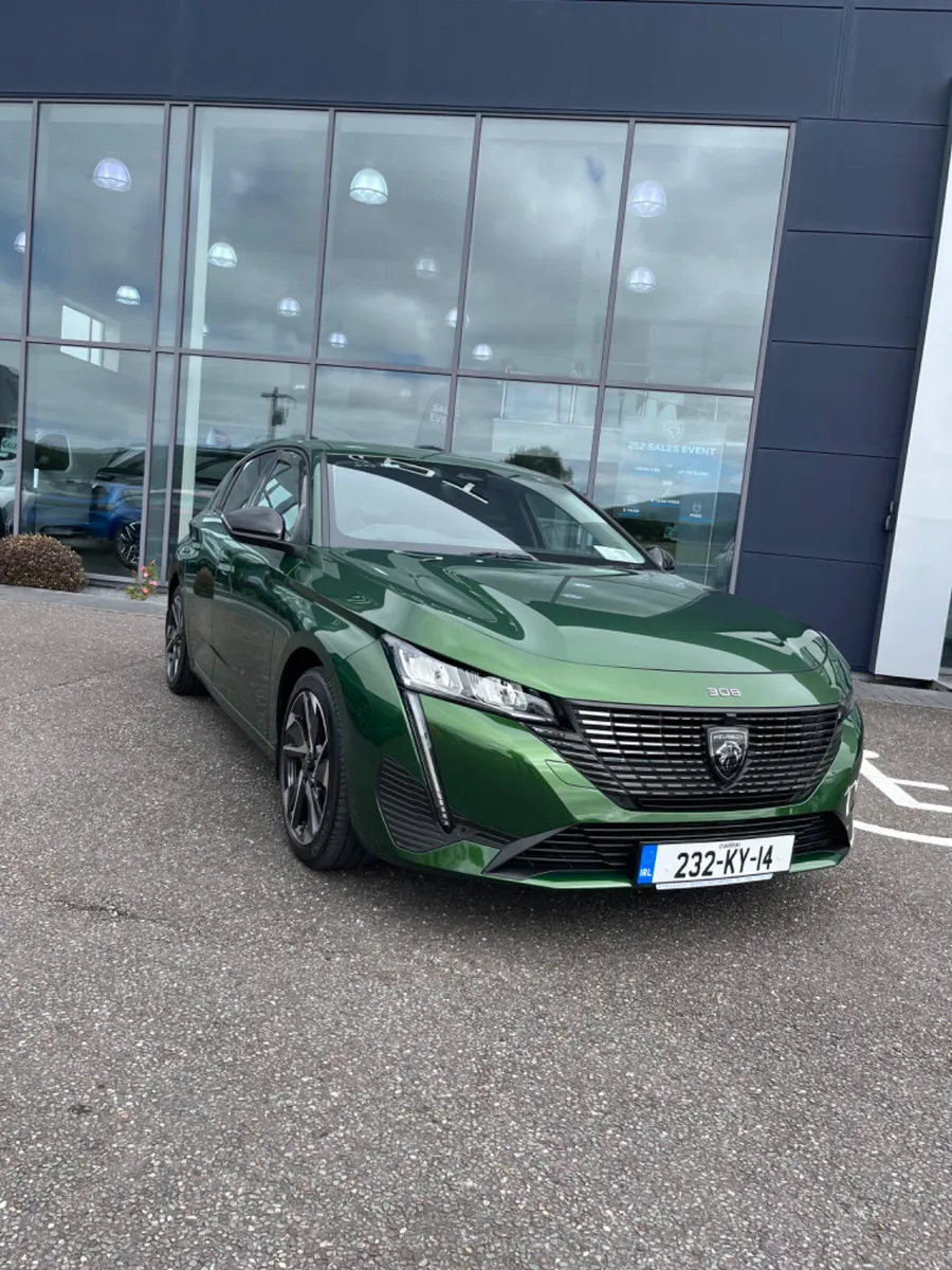 Peugeot 308 2023 - Image 1