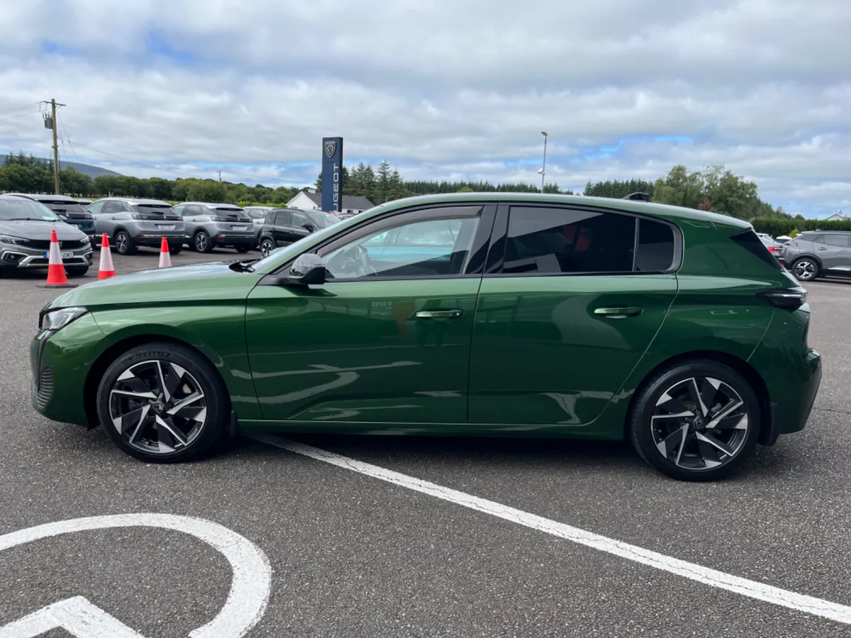 Peugeot 308 2023 - Image 3