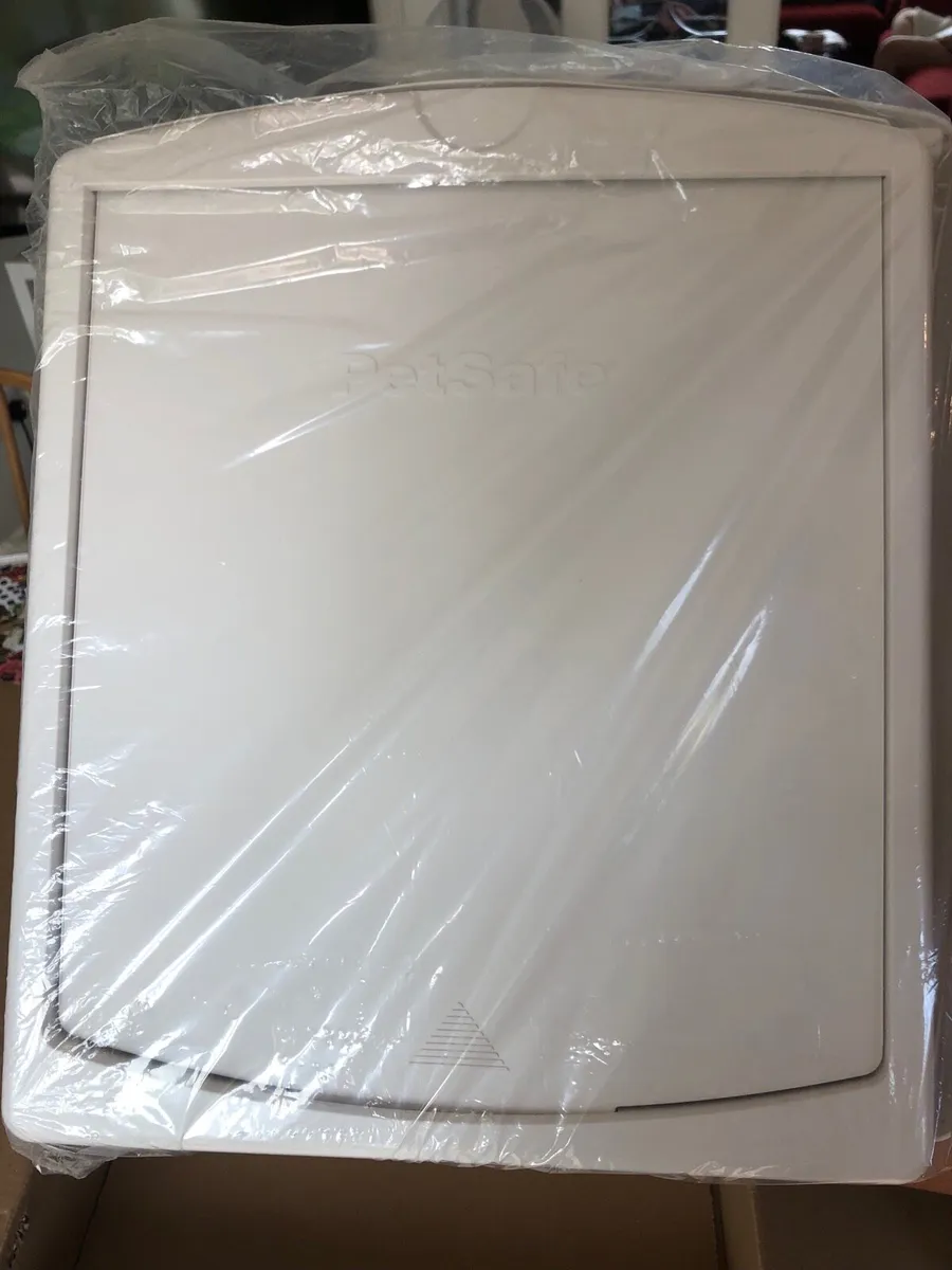 Pet door flap - Image 1