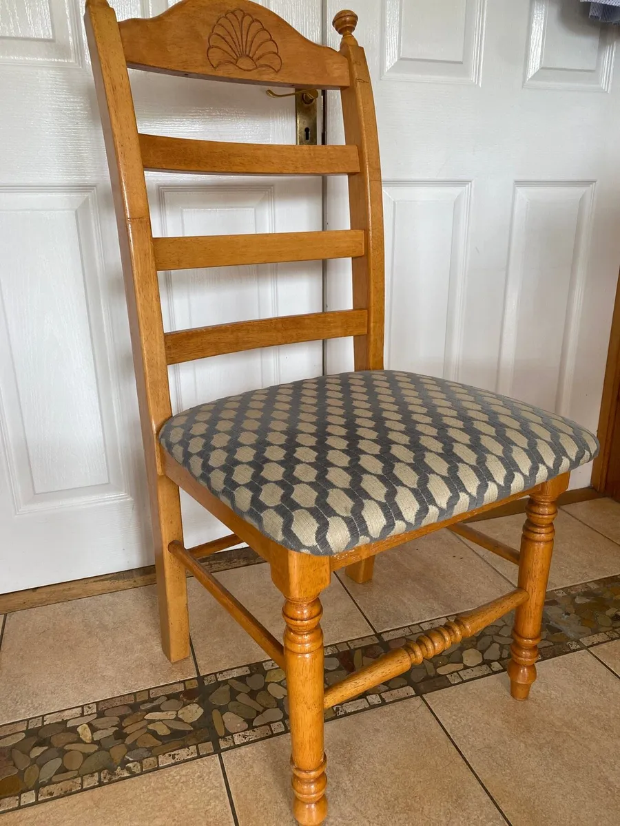 Dining chairs - Image 2
