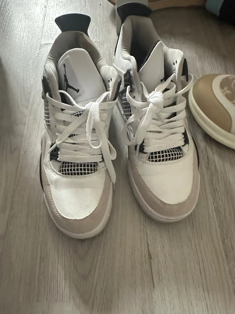 Shoes - Image 3