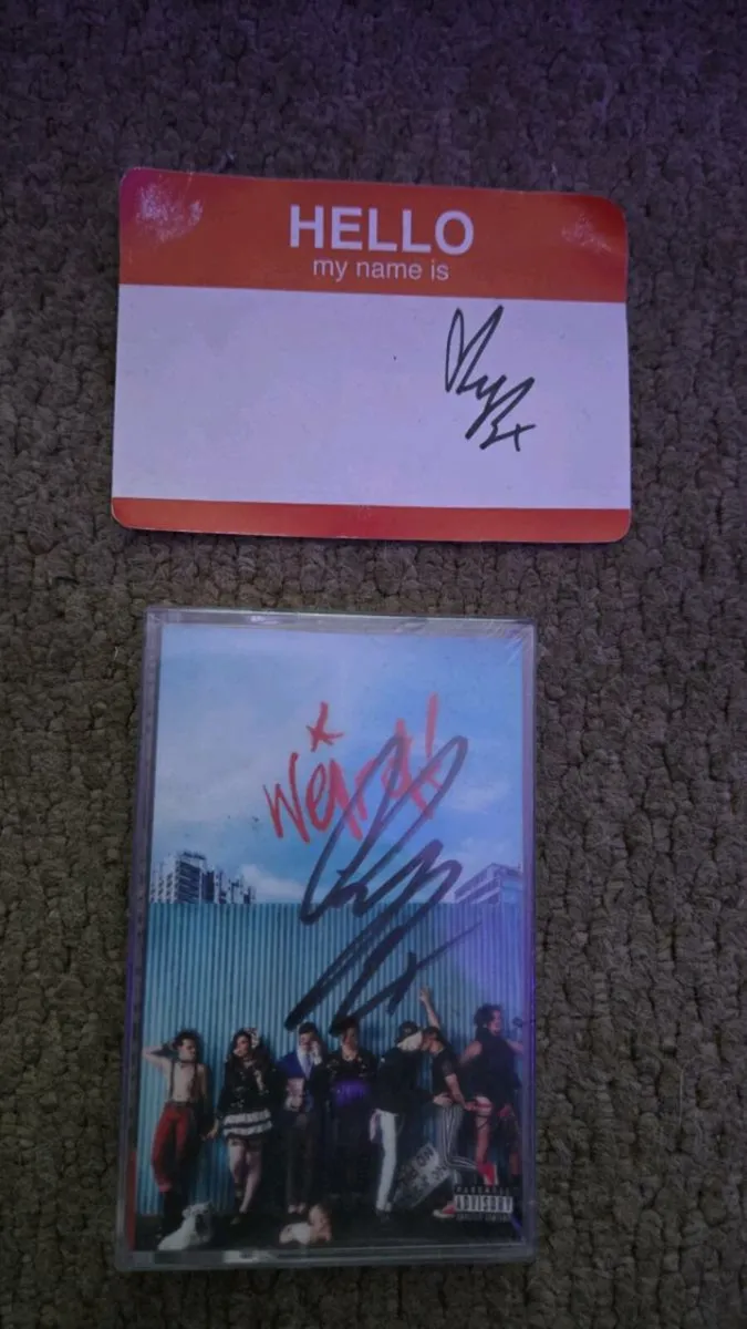 Yungblud hoodie and cassette bundle - Image 3