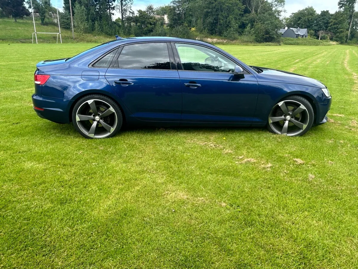 161 Audi A4 - Image 2