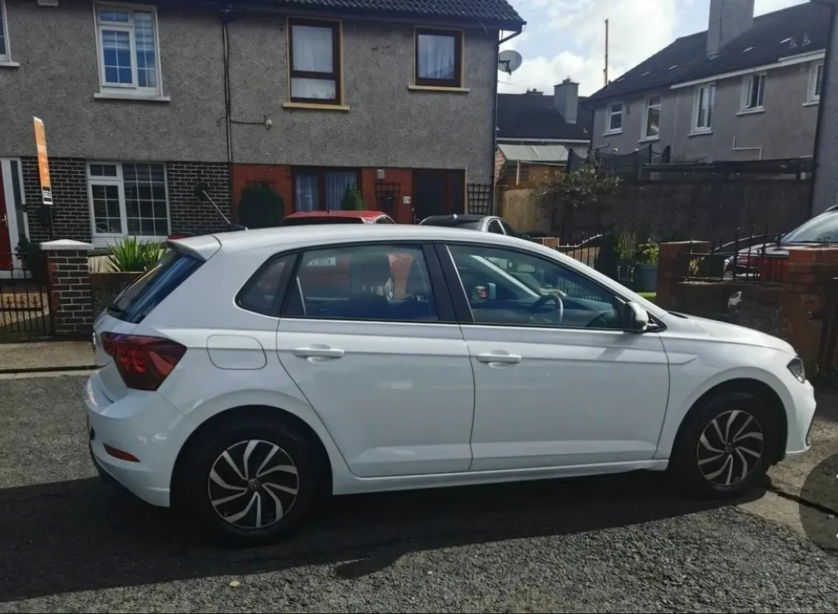 Volkswagen Polo 2022 - Image 2