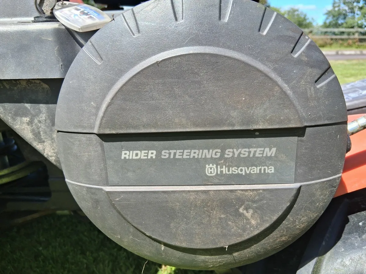 Husqvarna R15 V2 AWD - Image 4
