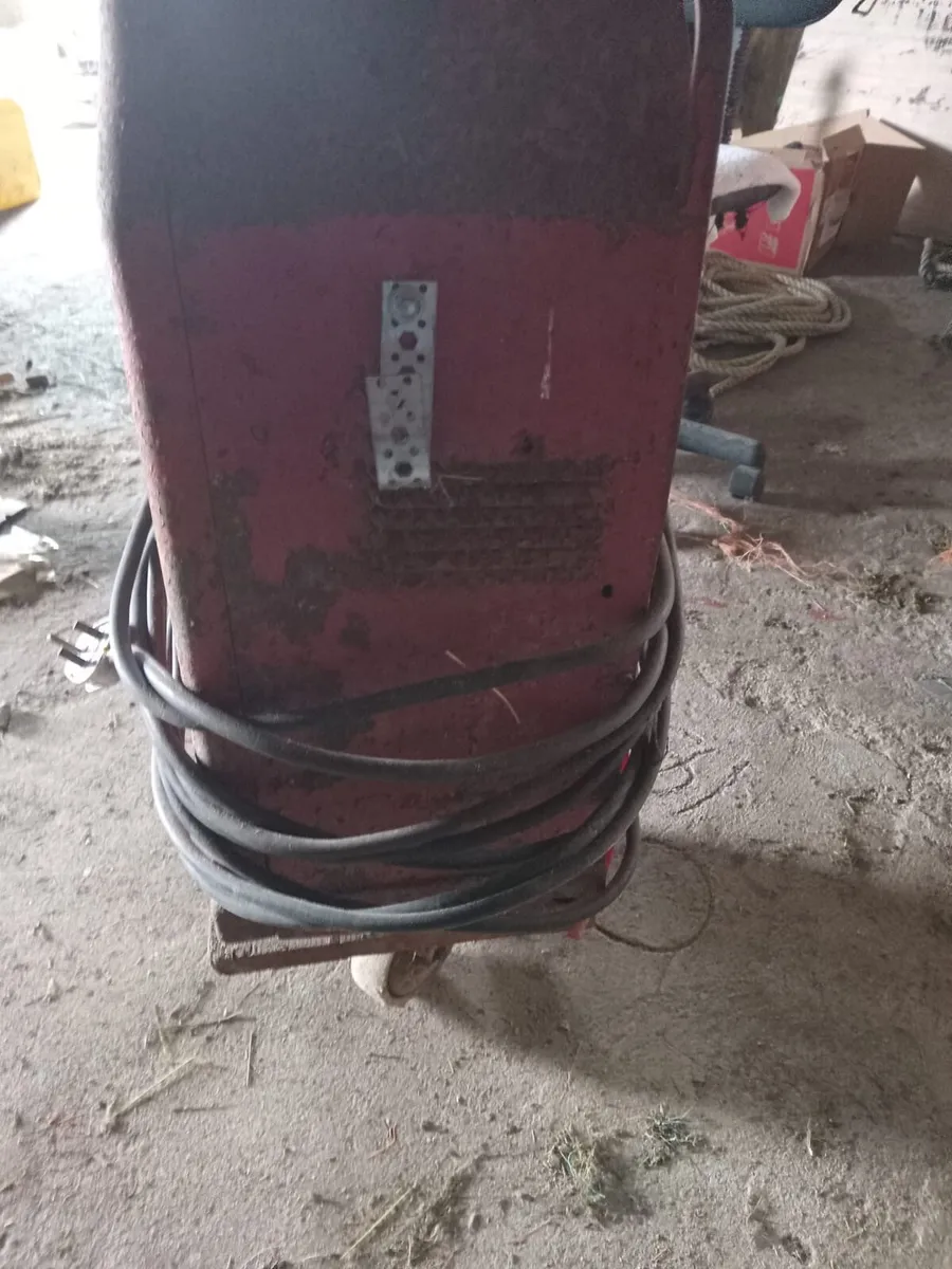 3 Phase Oil Cooled Welder - Image 3
