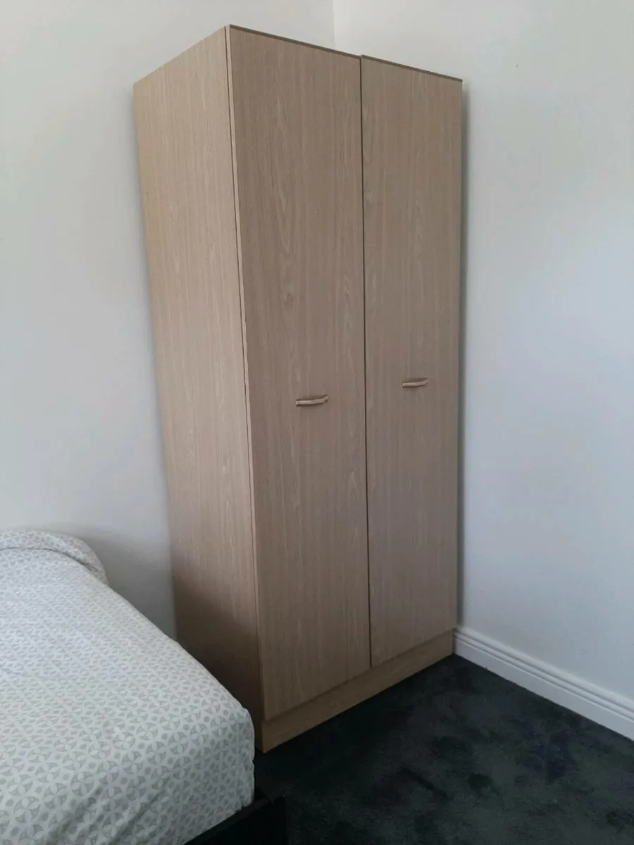 Wardrobe. - Image 1