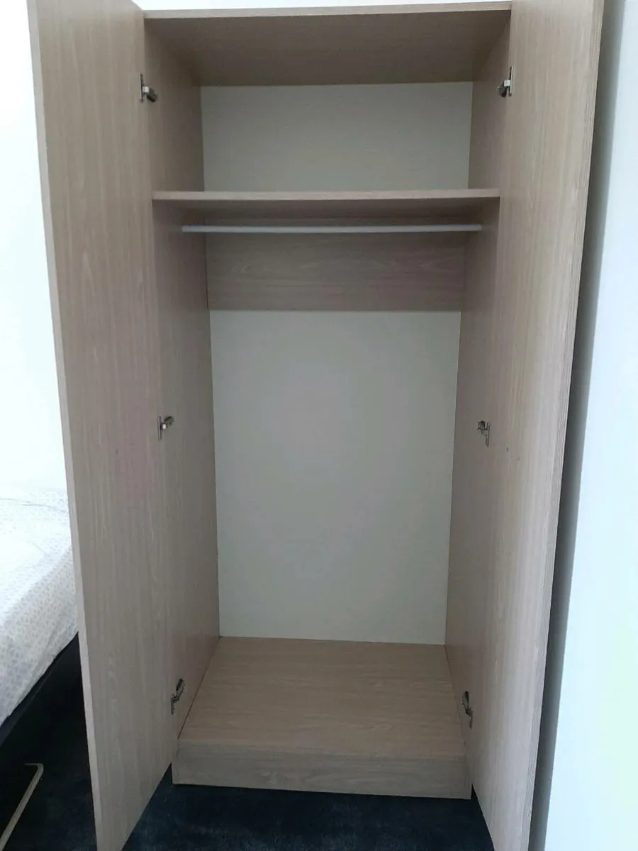Wardrobe. - Image 3