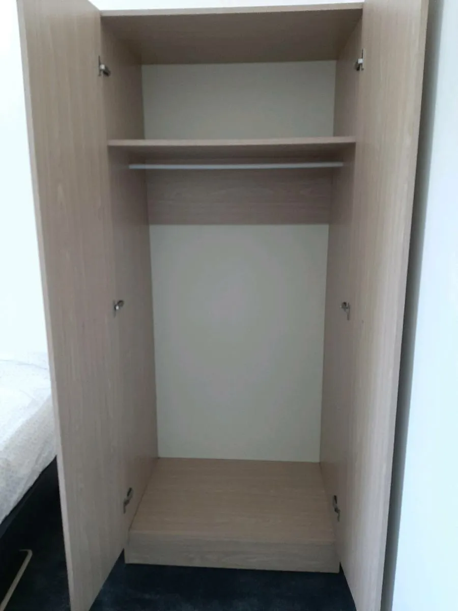 Wardrobe. - Image 4