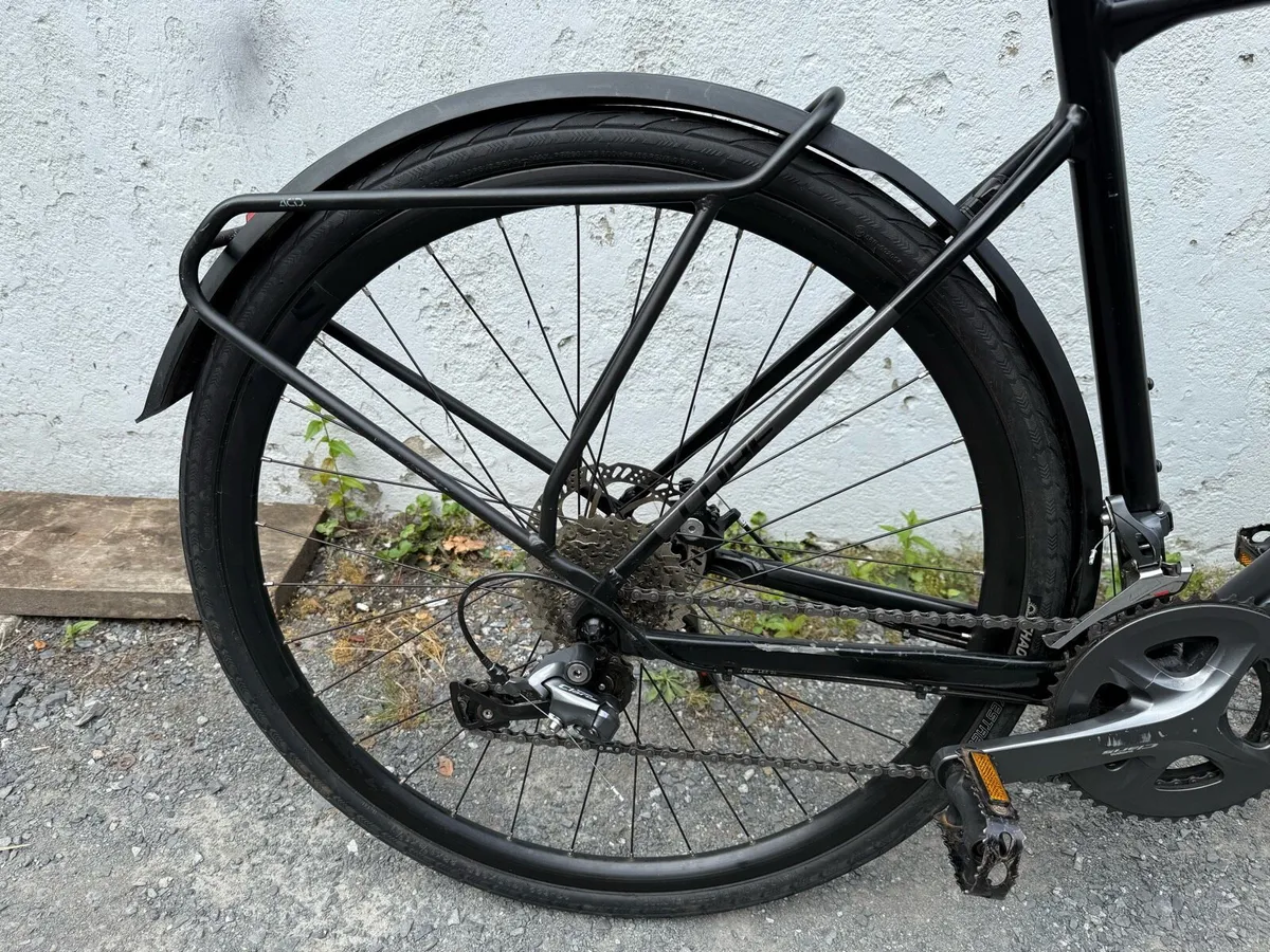 Cube Nuroad Gravel Bike - Image 2