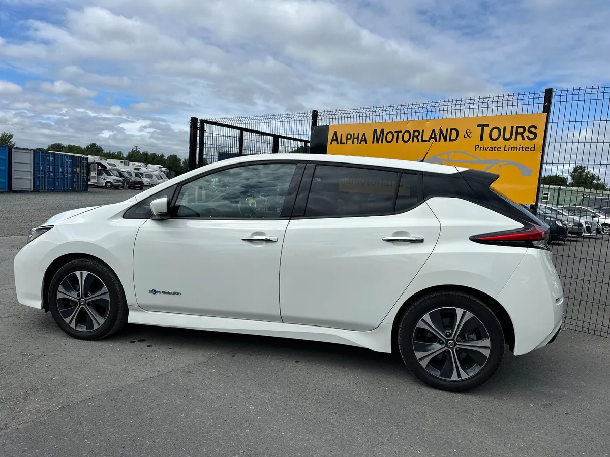Nissan Leaf 2020 N-Tech High Specs 40 Kw. - Image 4