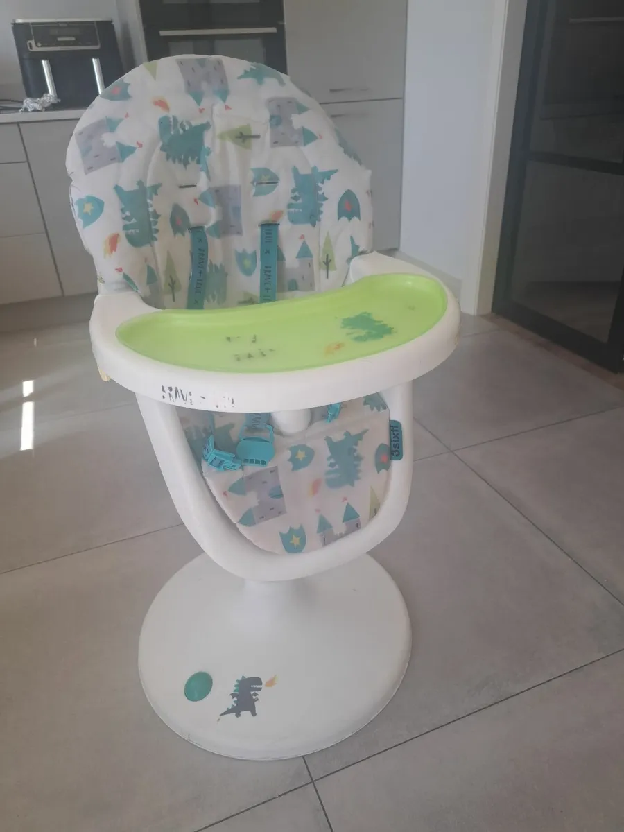 Cosatto Swivel high chair - Image 1