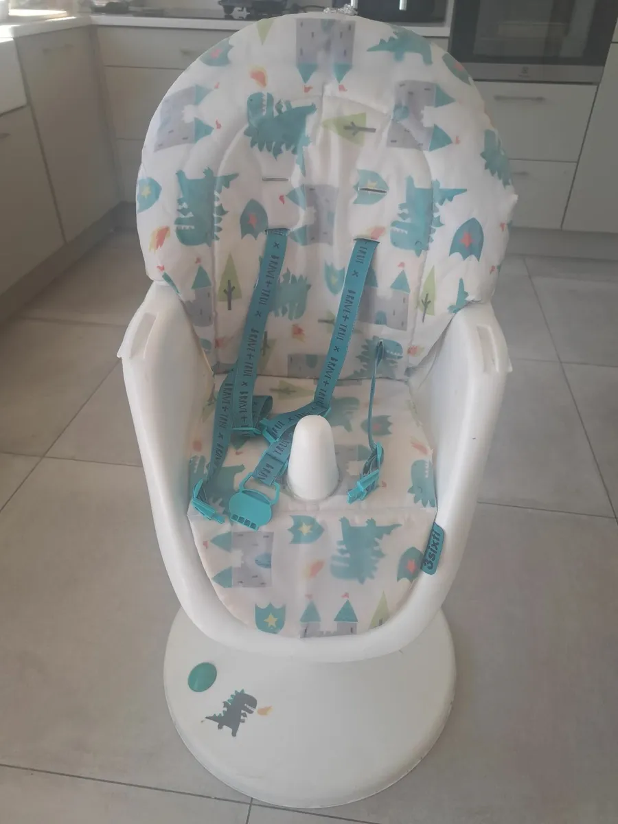Cosatto Swivel high chair - Image 3