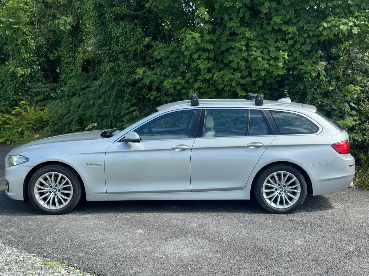 BMW 520d Automatic estate 2014 - Image 2