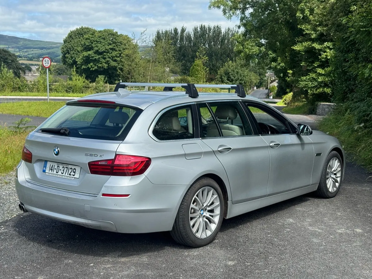 BMW 520d Automatic estate 2014 - Image 1