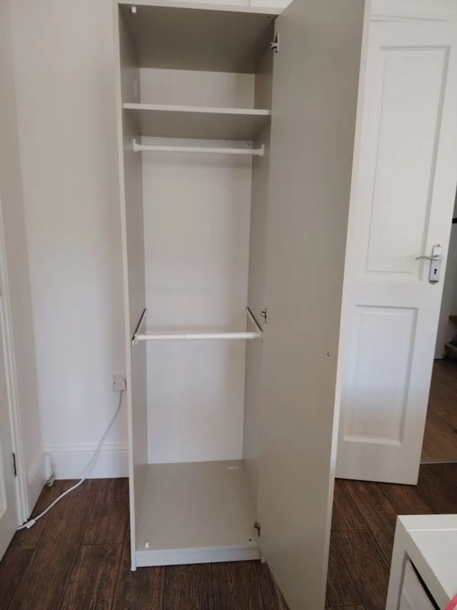 wardrobe - Image 2