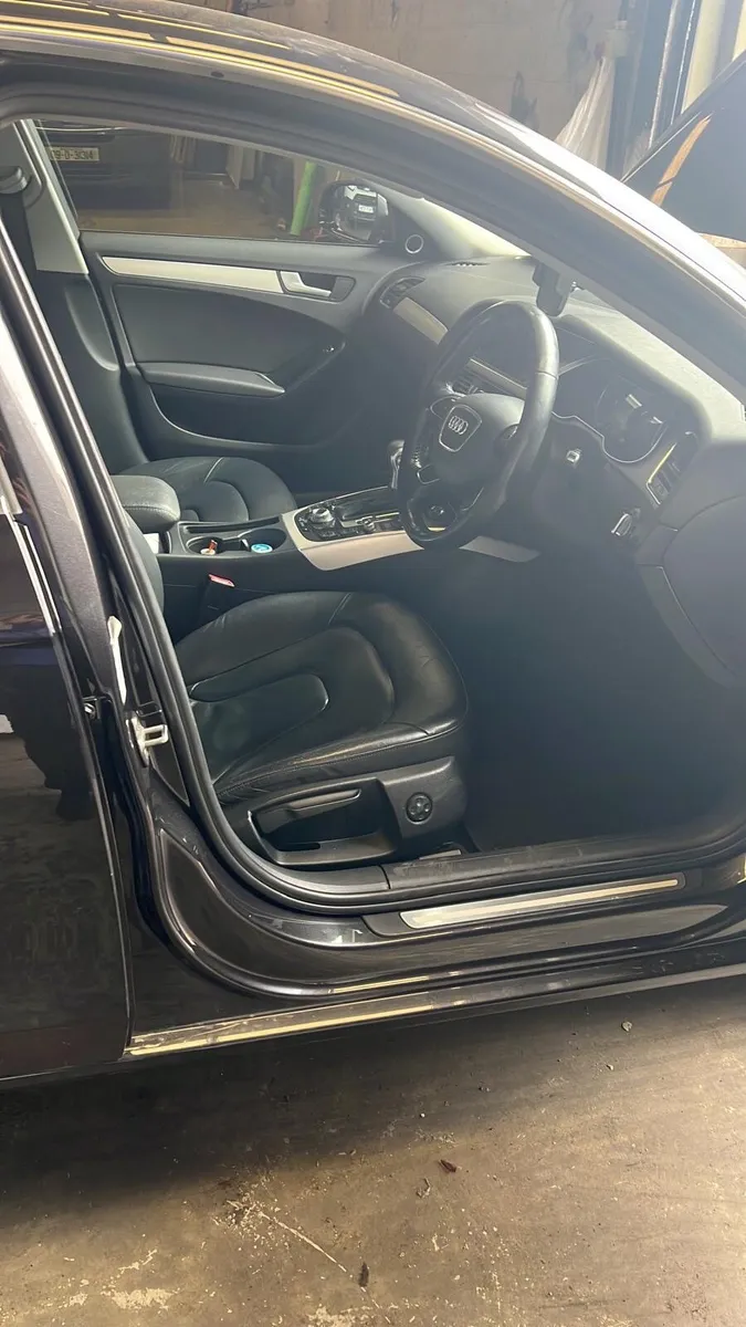 Audi A4 2013 - Image 4