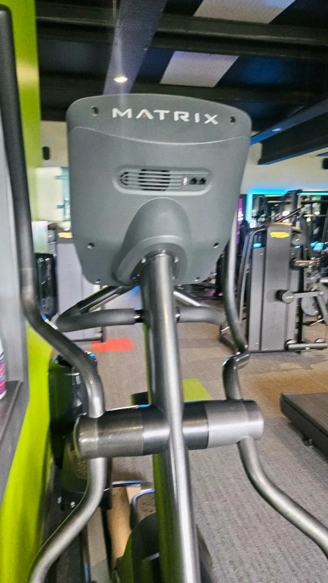 Gym equipment - Image 2