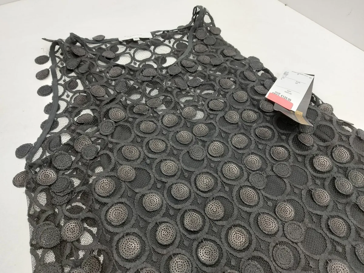 Online Auction Of A CARVEN Black Dress & More! - Image 4