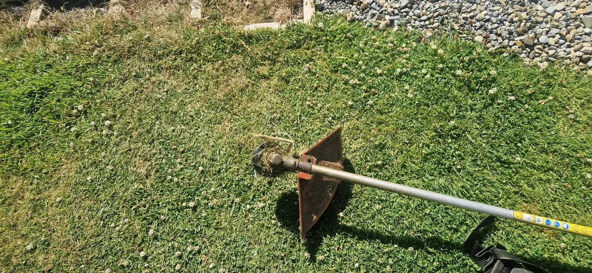 Jonsered Garden strimmer - Image 2