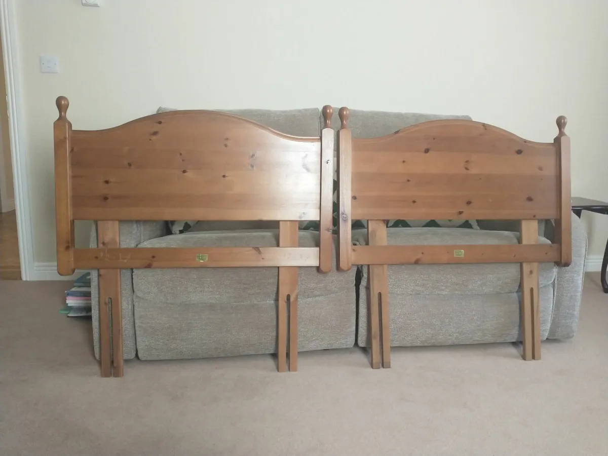 Pair of single bed,  wooden headboards - Image 2